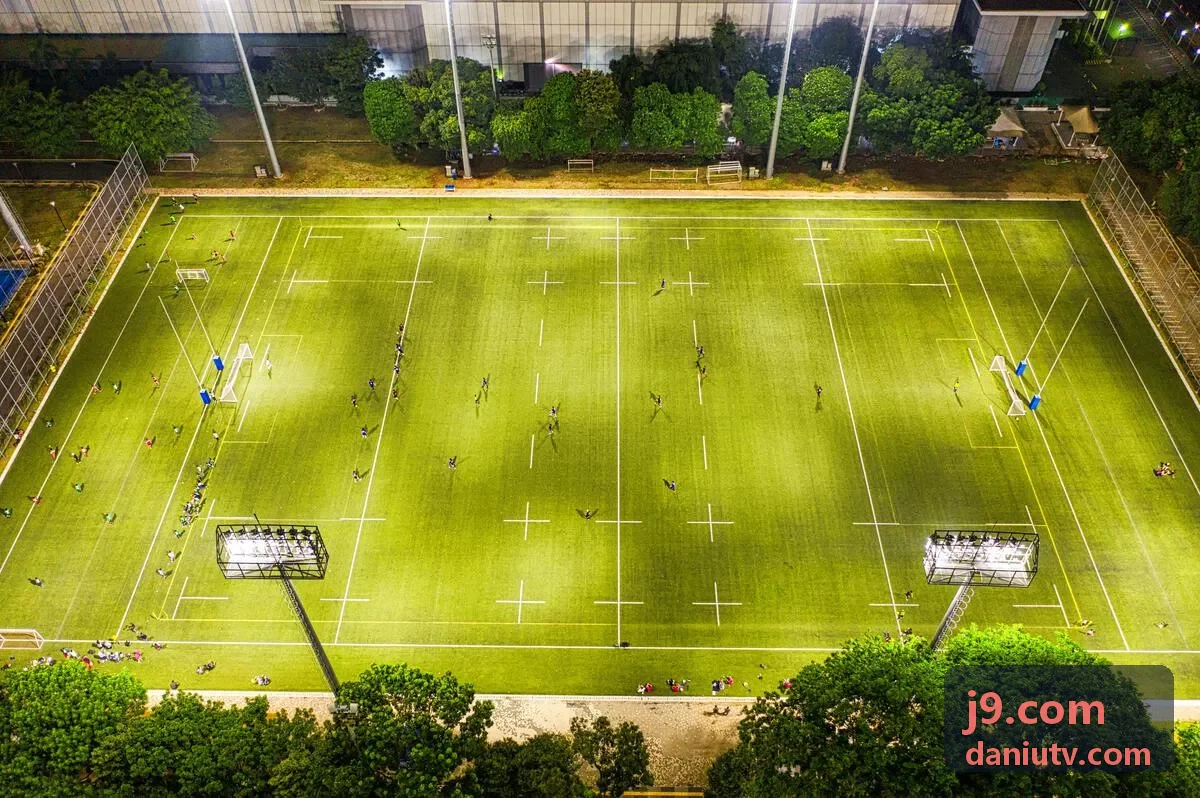 j9 嘉宾 郑晚 品牌市场经理
